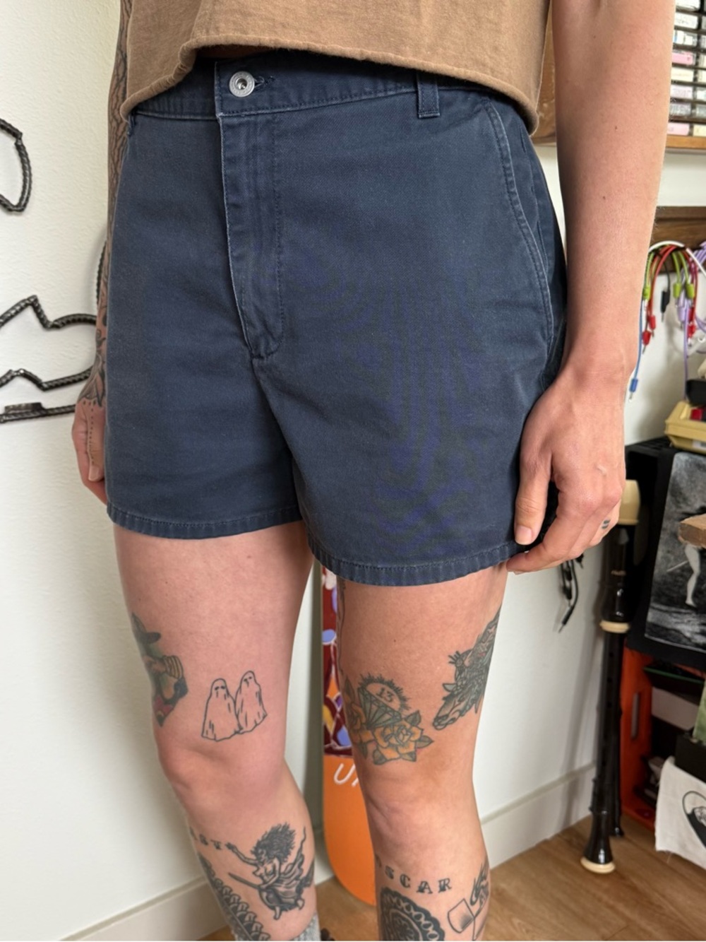 💀 SOLD 💀 Vintage 90s 2000s Calvin Klein Navy Blue Chino Shorts ~ M / 28" / 9 - Picture 4 of 9